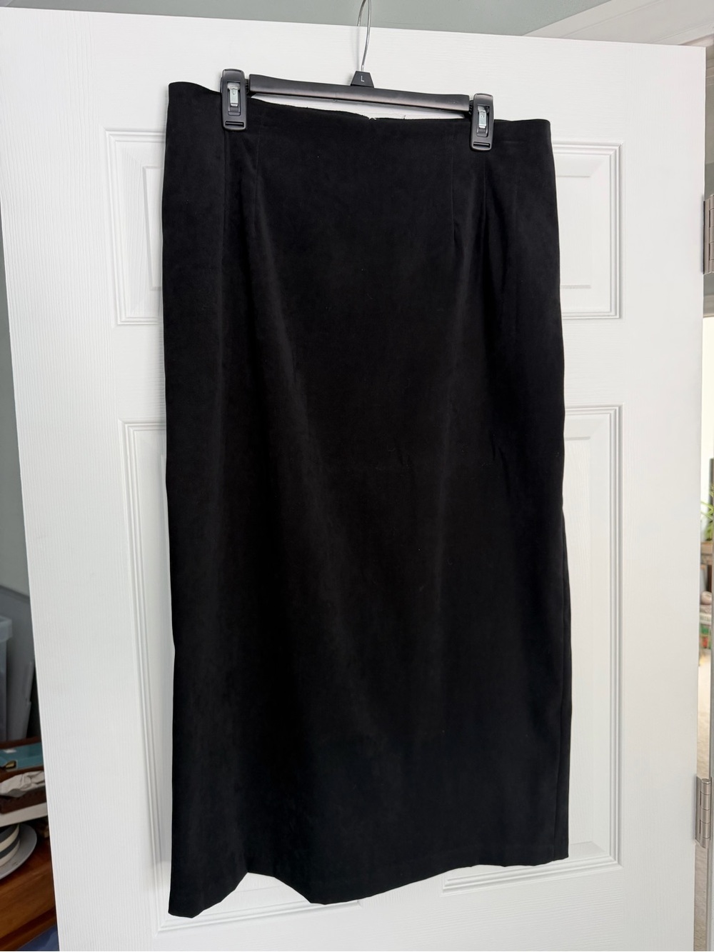 Briggs New York Black Pencil Skirt - Sleek Office Staple
